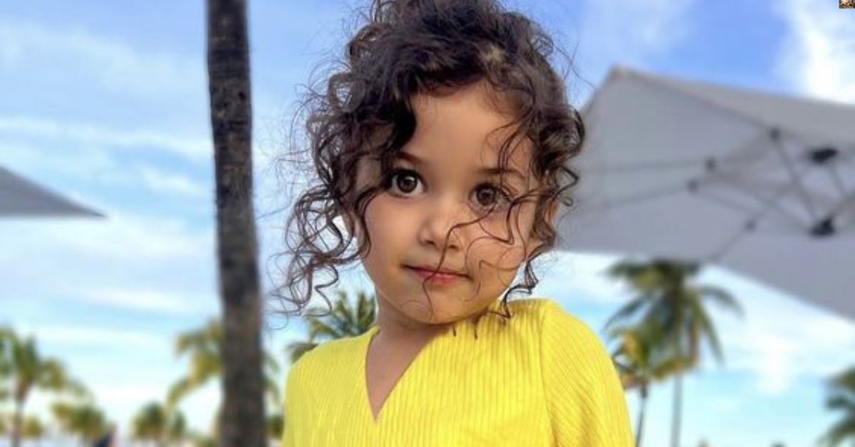 Baby Ella: The Adorable Star Who Captivates the Online World with Her Irresistible Cuteness